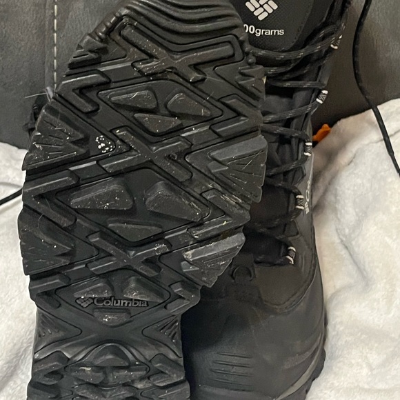 Men’s Columbia 8inch winter boots 600g insulation brand insulation. - Picture 3 of 7